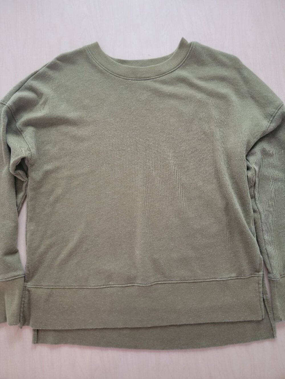 Time & Tru Olive Green Crewneck Sweatshirt Small